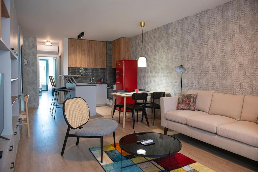 New York: A Spacious Modern Apartment With Parking ソフィア エクステリア 写真