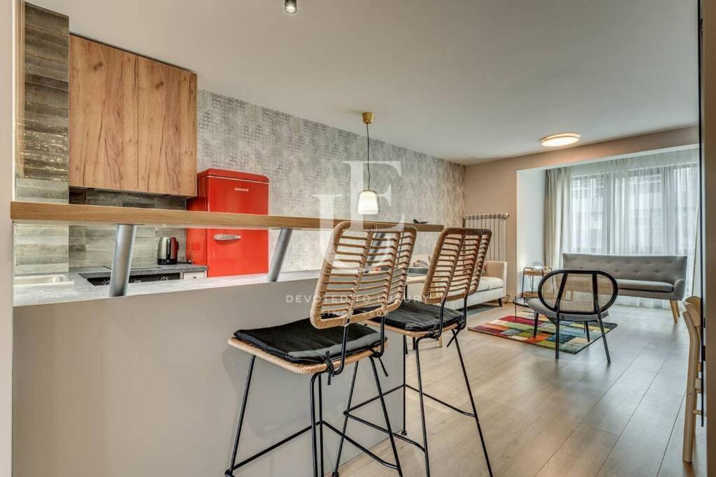 New York: A Spacious Modern Apartment With Parking ソフィア エクステリア 写真