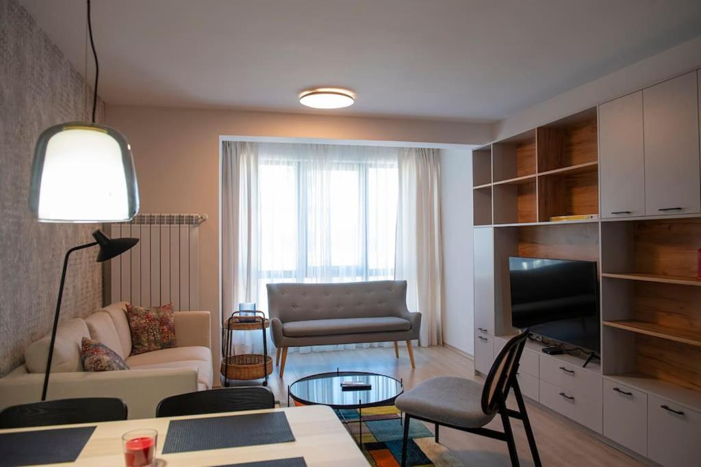 New York: A Spacious Modern Apartment With Parking ソフィア エクステリア 写真