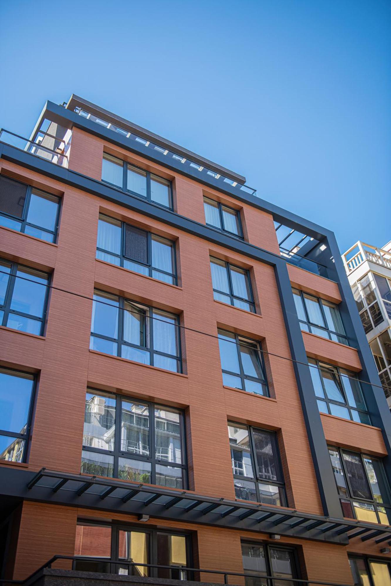 New York: A Spacious Modern Apartment With Parking ソフィア エクステリア 写真